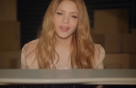 Shakira - Acróstico 2023 (Official Video) скачать клипы бесплатно